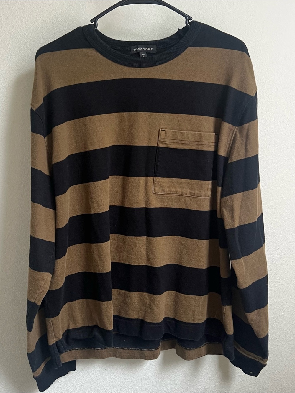 Banana Republic Black & Brown Striped Long-Sleeve Pocket Tee